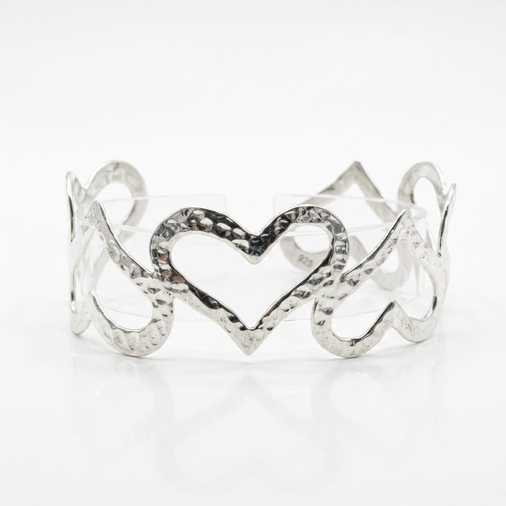Brazalete Rígido Corazones Entrelazados