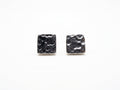 Arete Broquel Cuadrado Martillado
