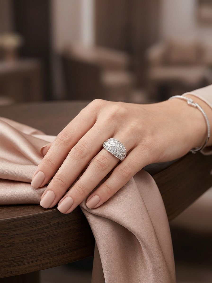Anillo con Zirconia Concha