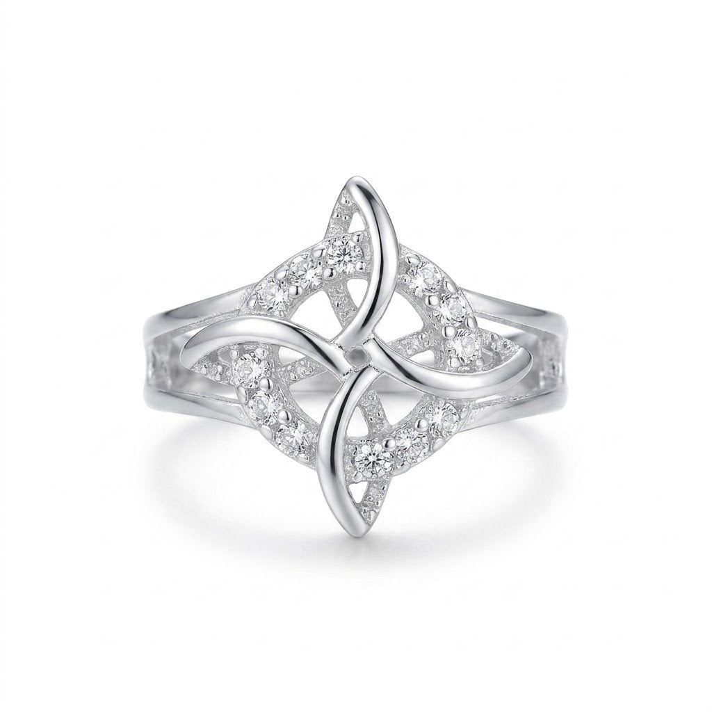 Anillo Nudo de Bruja con Zirconias